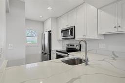 Picture of 404 Cerromar Circle N Unit 119, Venice, FL 34293