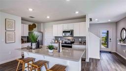 Picture of 17007 Barnwood Place, Lakewood Ranch, FL 34211