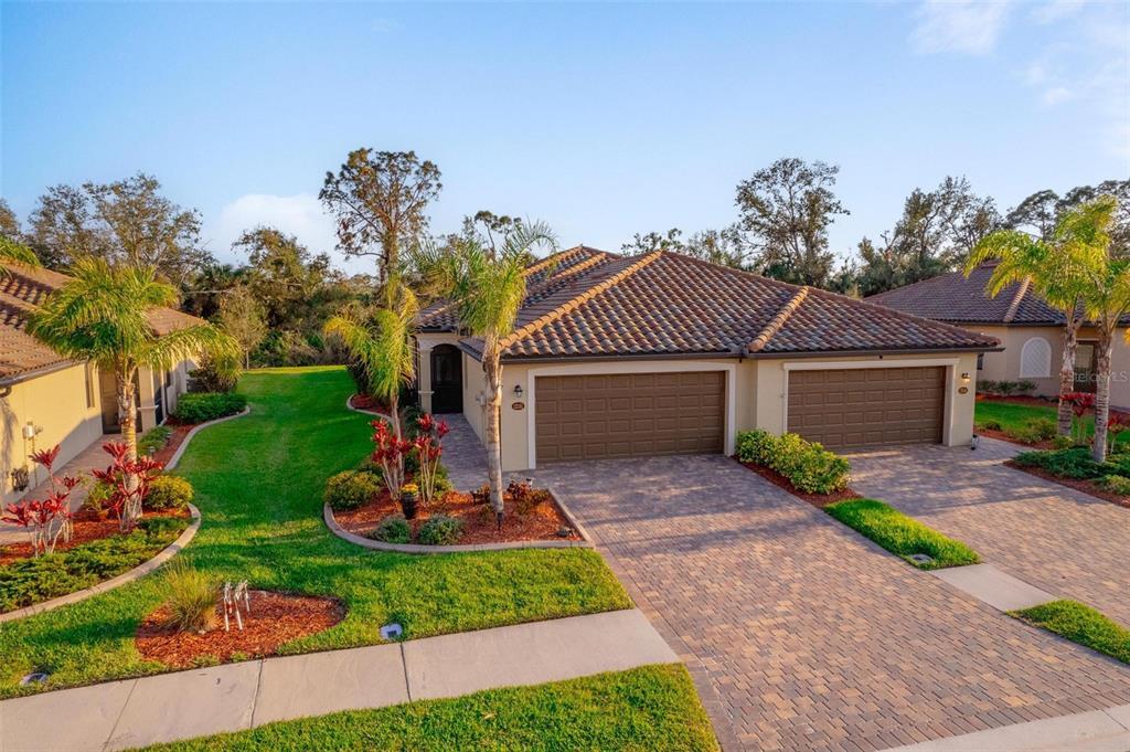 Picture of 12151 Amica Loop, Venice, FL 34293