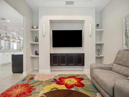 Picture of 8400 Bridgeport Bay Circle, Mount Dora, FL 32757