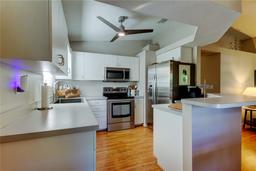 Picture of 510 Pine Avenue S, Oldsmar, FL 34677