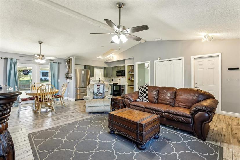 Picture of 2129 E Gloria Drive, Deltona FL 32725