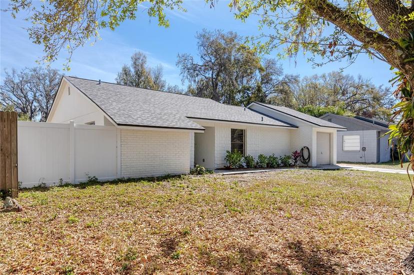 Picture of 17607 Cranbrook Drive, Lutz FL 33549