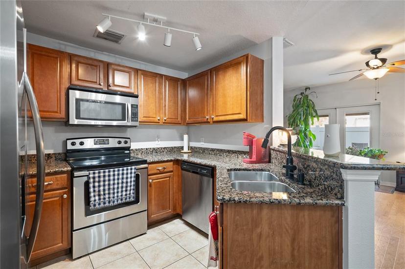 Picture of 4239 Tyler Circle N, St Petersburg FL 33709