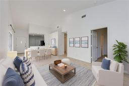 Picture of 612 Ironwood Circle Unit 170, Venice, FL 34292