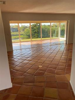 Picture of 2320 Tanglewood Drive, Sarasota, FL 34239