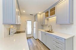Picture of 616 Guild Drive Unit 8, Venice, FL 34285