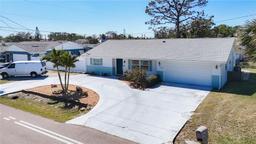 Picture of 4120 Shamrock Drive, Venice, FL 34293
