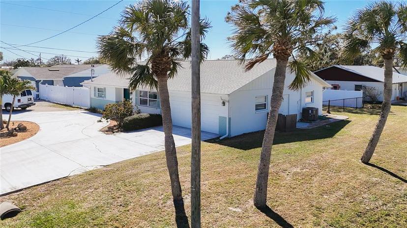 Picture of 4120 Shamrock Drive, Venice FL 34293