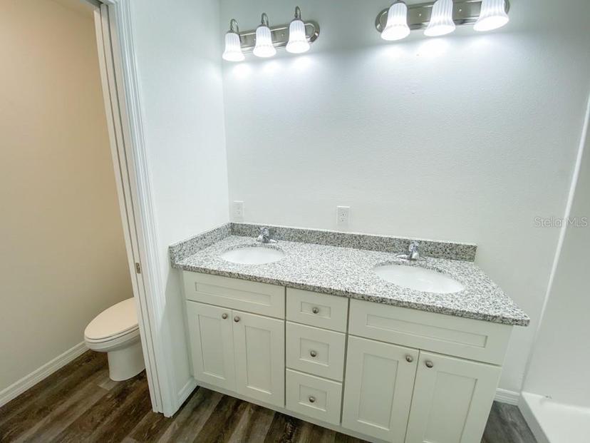 Picture of 14 Locust Radial Way, Ocala FL 34472