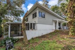 Picture of 1630 Lakeview Court, Eustis, FL 32726