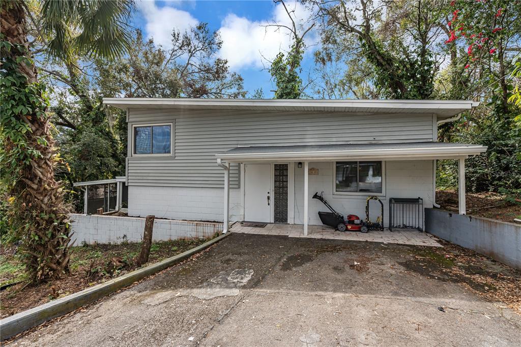 Picture of 1630 Lakeview Court, Eustis, FL 32726