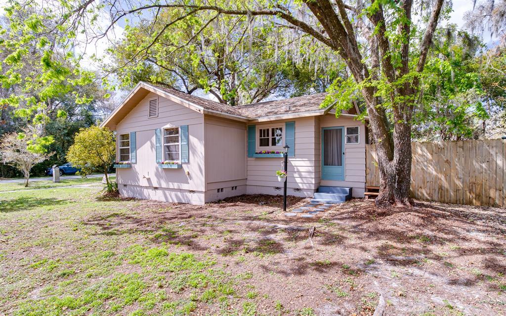 Picture of 201 W Central Avenue, Orange City, FL 32763