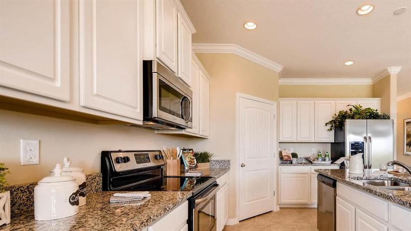 Picture of 3965 Kennebunk Loop, Mount Dora FL 32757