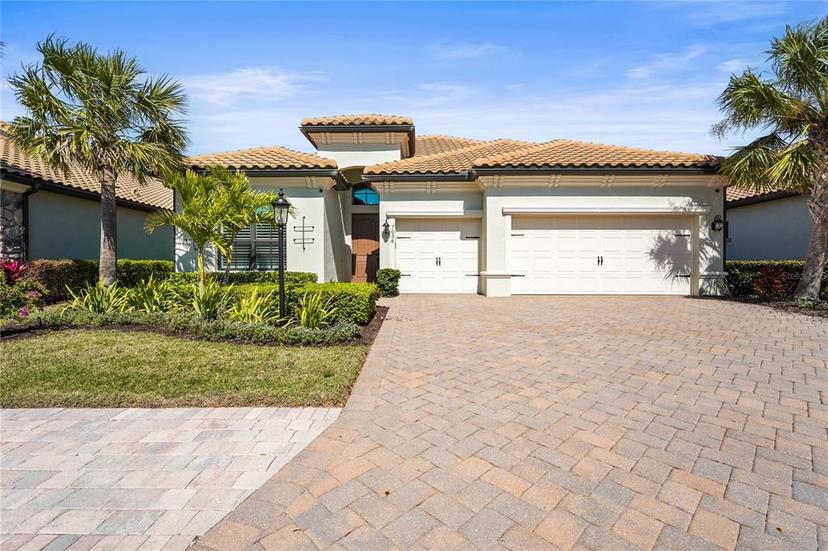 Picture of 7036 Whittlebury Trail, Bradenton FL 34202