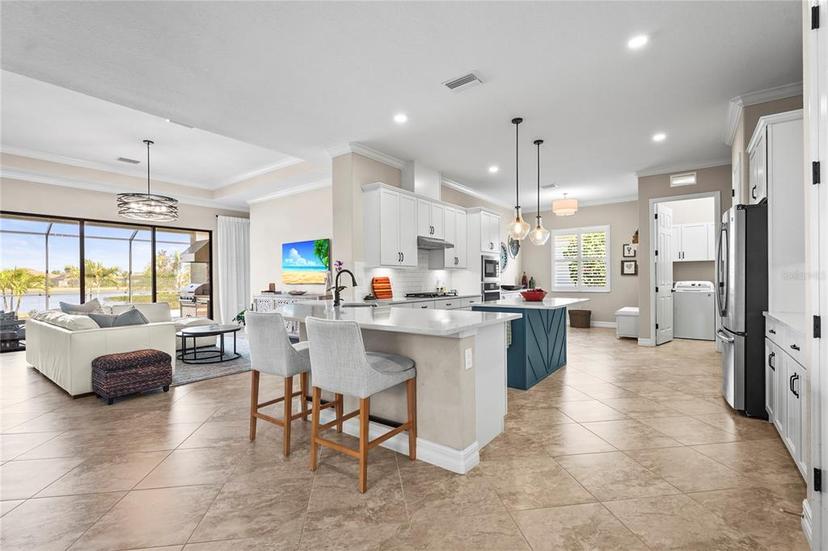 Picture of 7036 Whittlebury Trail, Bradenton FL 34202