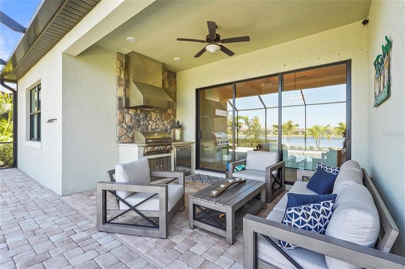 Picture of 7036 Whittlebury Trail, Bradenton FL 34202