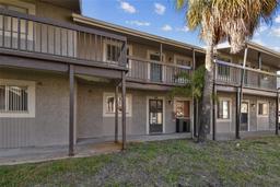 Picture of 6330 Newtown Circle Unit 30B4, Tampa, FL 33615