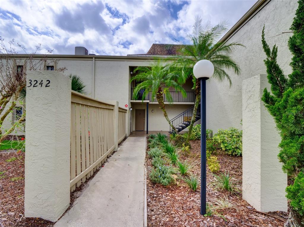 Picture of 3242 S Semoran Blvd Unit 21, Orlando, FL 32822