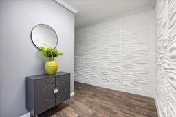 Picture of 2401 Bayshore Boulevard Unit Cu1, Tampa, FL 33629