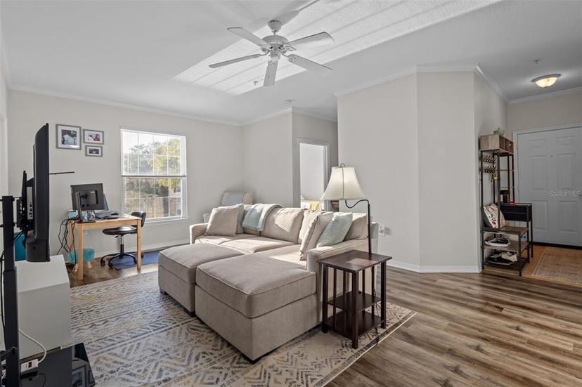 Picture of 10201 Courtney Palms Boulevard Unit 204, Tampa FL 33619