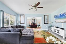 Picture of 2564 Wood Street, Sarasota, FL 34237