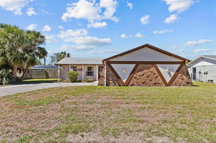 Picture of 1010 Stonefence Way, Tarpon Springs FL 34689
