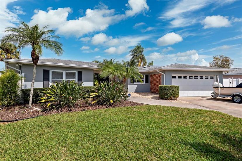 Picture of 3906 Versailles Drive, Tampa FL 33634