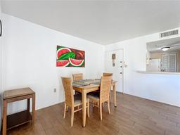 Picture of 562 Orange Drive Unit 33, Altamonte Springs, FL 32701