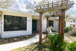 Picture of 2611 NW 32Nd Street, Gainesville, FL 32605