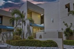Picture of 722 Pinellas Bayway S Unit 102, St Petersburg, FL 33715