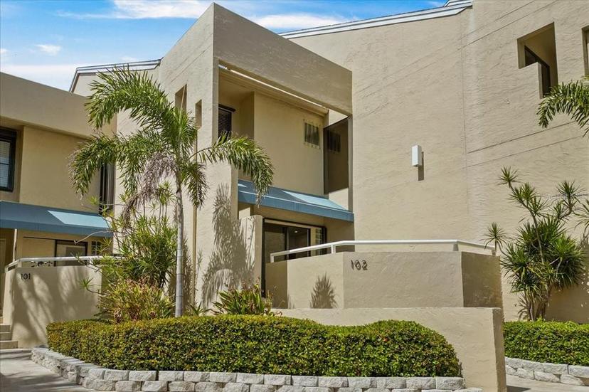 Picture of 722 Pinellas Bayway S Unit 102, St Petersburg FL 33715