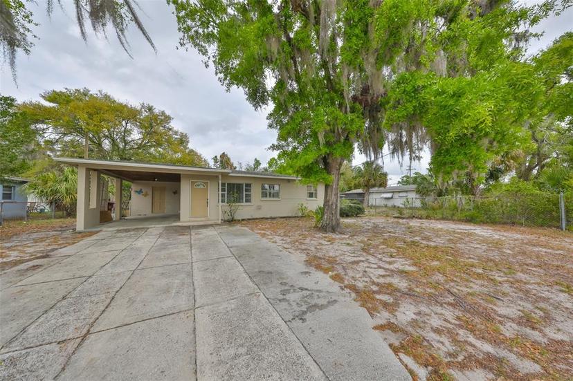 Picture of 434 Pevetty Drive, Plant City FL 33563
