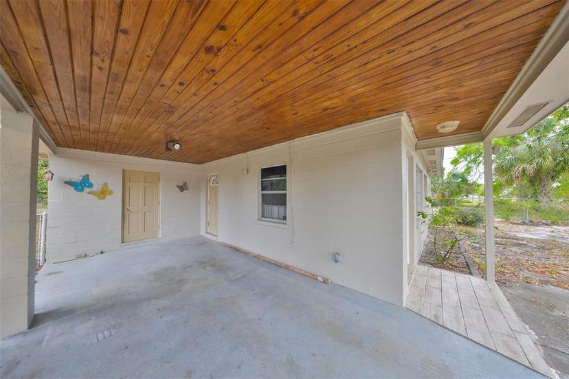 Picture of 434 Pevetty Drive, Plant City FL 33563