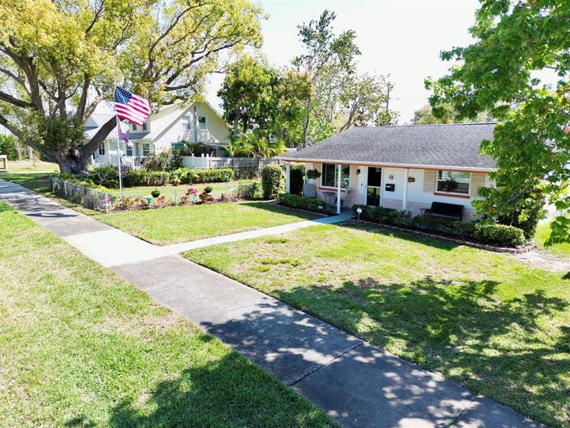 Picture of 4976 12Th Avenue N, St Petersburg FL 33710