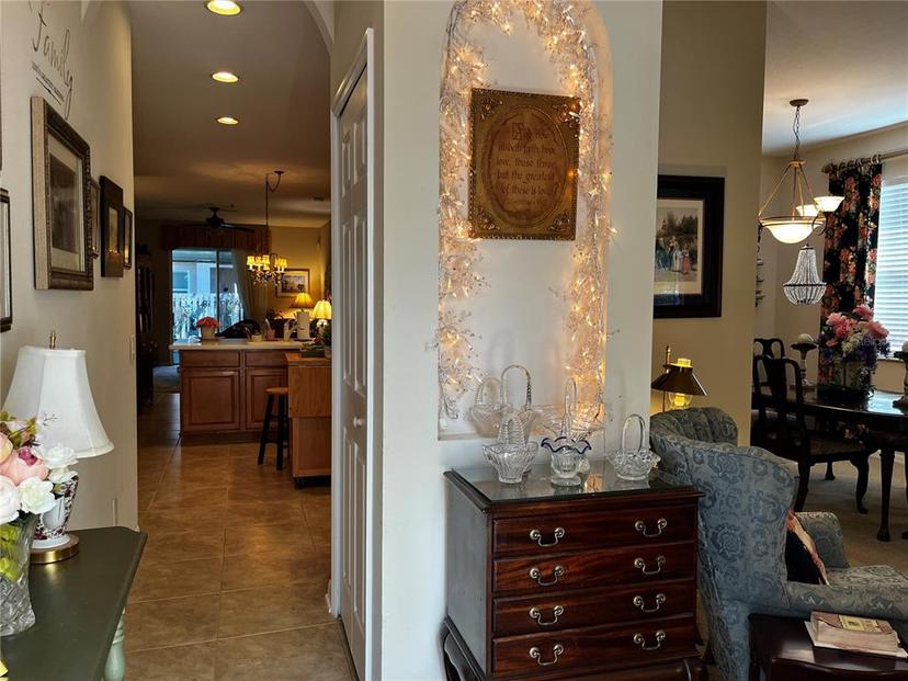 Picture of 5912 Tulip Flower Drive, Riverview FL 33578