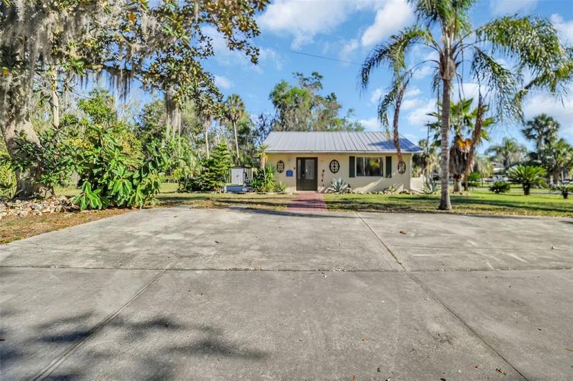 Picture of 1149 SE Kings Bay Drive, Crystal River FL 34429