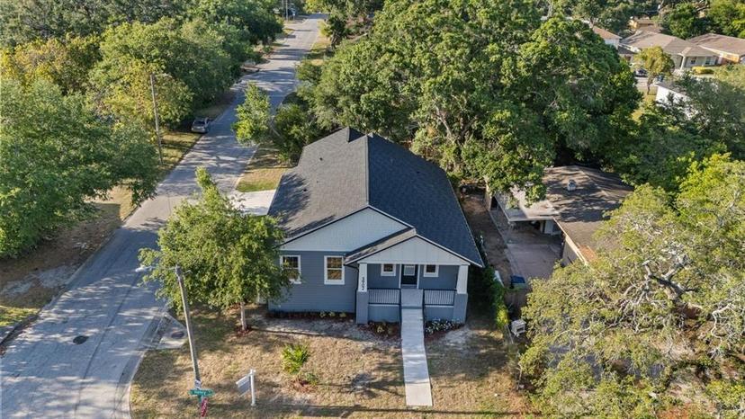 Picture of 3902 E Henry Avenue, Tampa FL 33610
