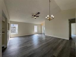 Picture of 8229 Riverboat Drive, Tampa, FL 33637