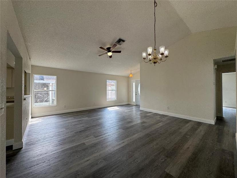 Picture of 8229 Riverboat Drive, Tampa FL 33637
