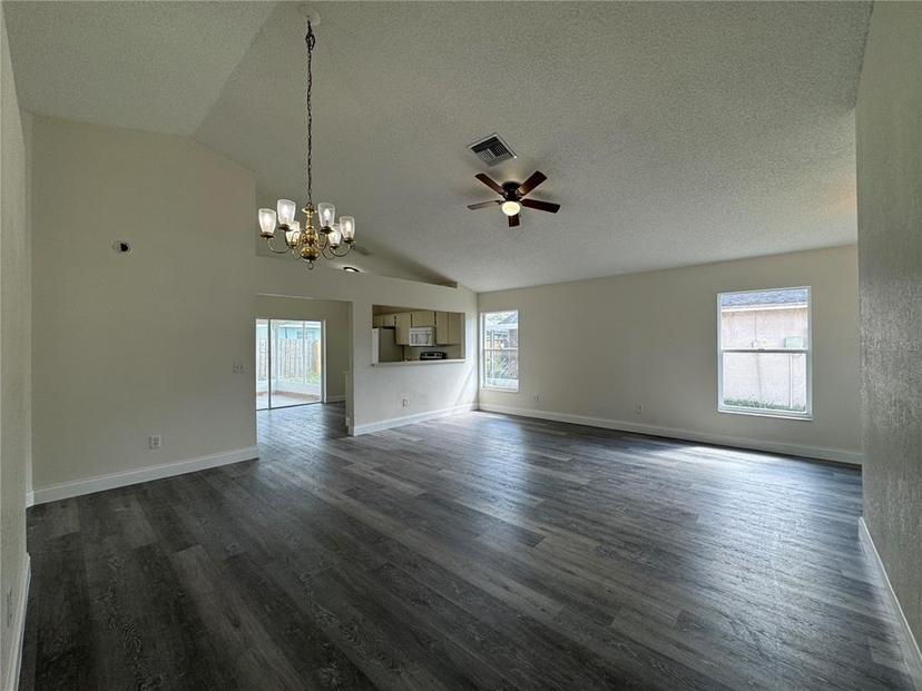 Picture of 8229 Riverboat Drive, Tampa FL 33637