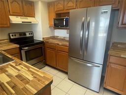 Picture of 400 Island Way Unit 908, Clearwater Beach, FL 33767