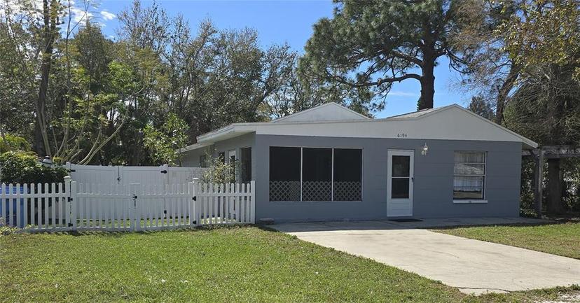 Picture of 6194 59Th Place N, St Petersburg FL 33709