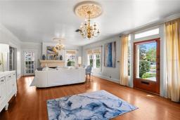 Picture of 701 S Edison Avenue, Tampa, FL 33606