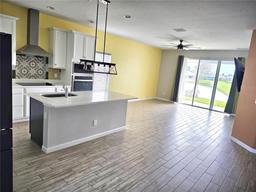 Picture of 1077 Chelan Falls Trail N, Deland, FL 32724
