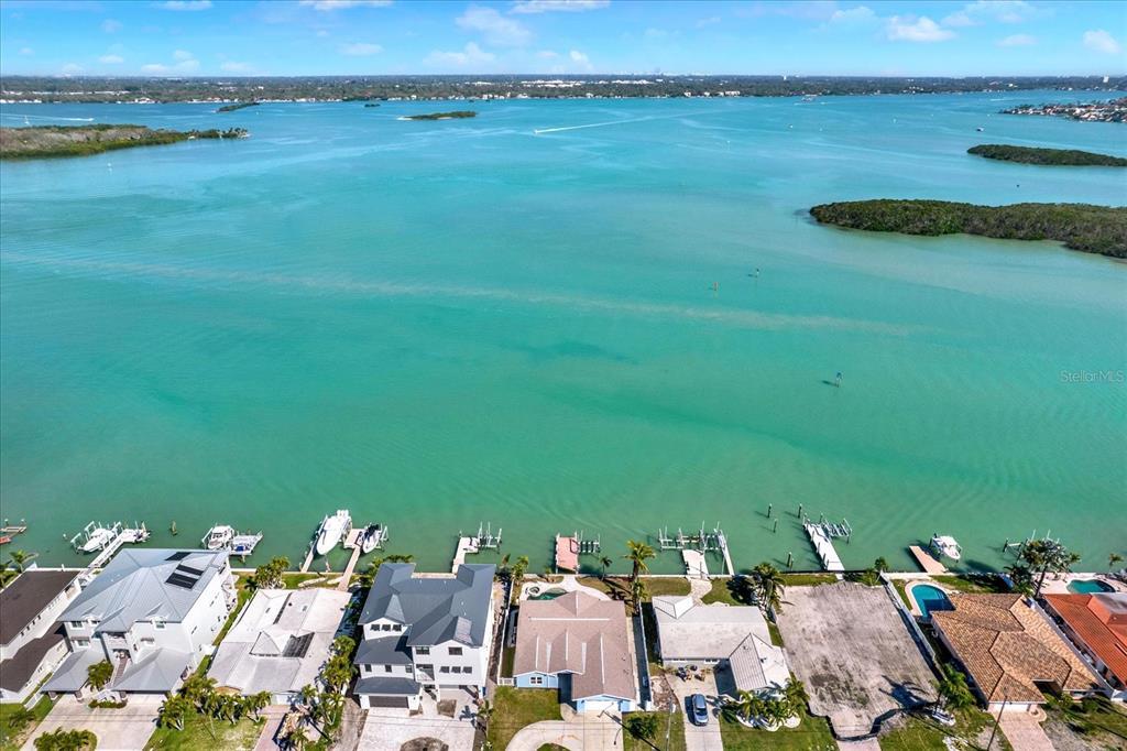 Picture of 535 Johns Pass Avenue, Madeira Beach, FL 33708