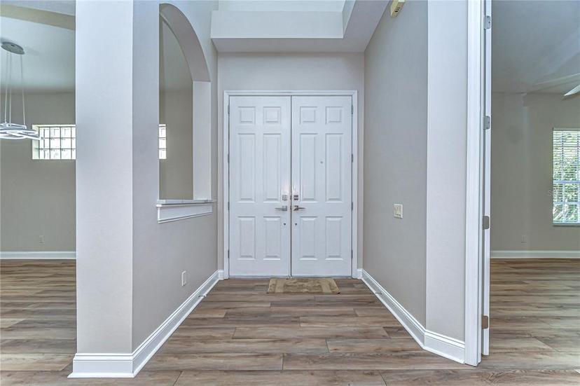Picture of 5224 Fairway One Drive, Valrico FL 33596