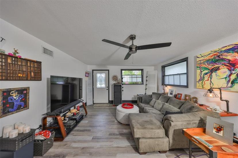 Picture of 5601 2Nd Avenue N, St Petersburg FL 33710