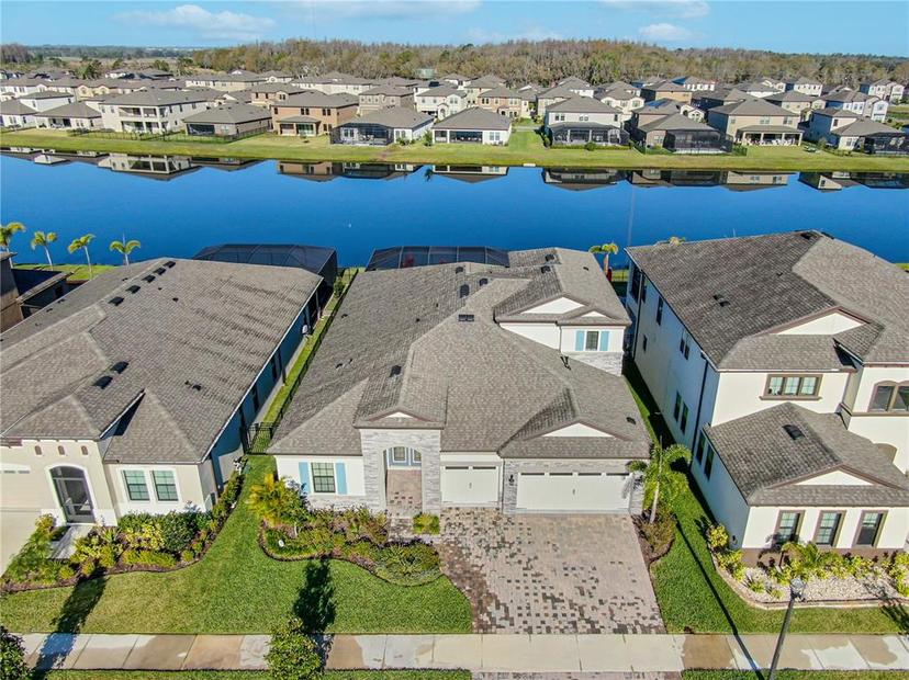 Picture of 14522 Woodland Spur Drive, Lithia FL 33547