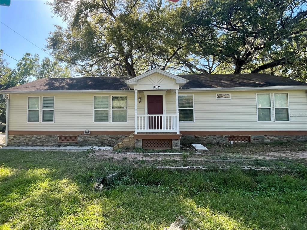 Picture of 902 Estelle Ave, Brandon, FL 33511